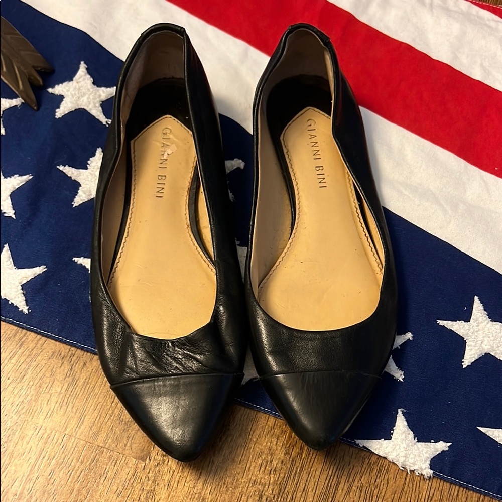 Gianni Bini Black Flats Timeless Elegance
